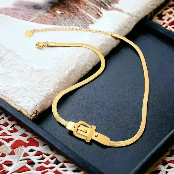 🆕️Buckle Choker Trendy Statement Necklace 18K Gold Plated Stainless Steel - Picture 5 of 12